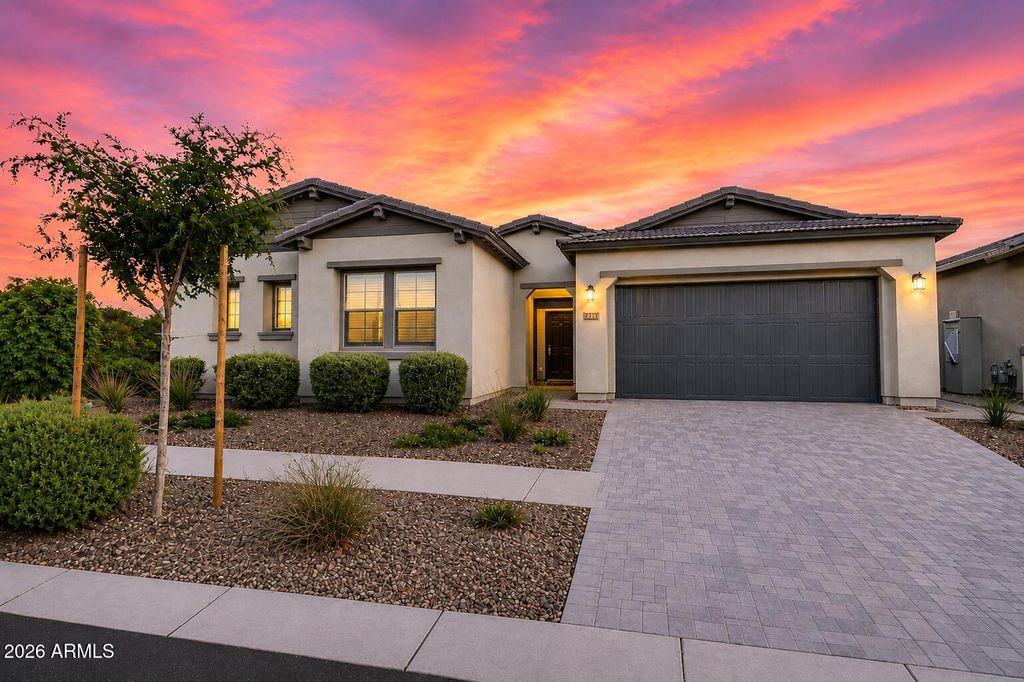 9749 E RIPPLE Drive, Mesa, AZ 85212