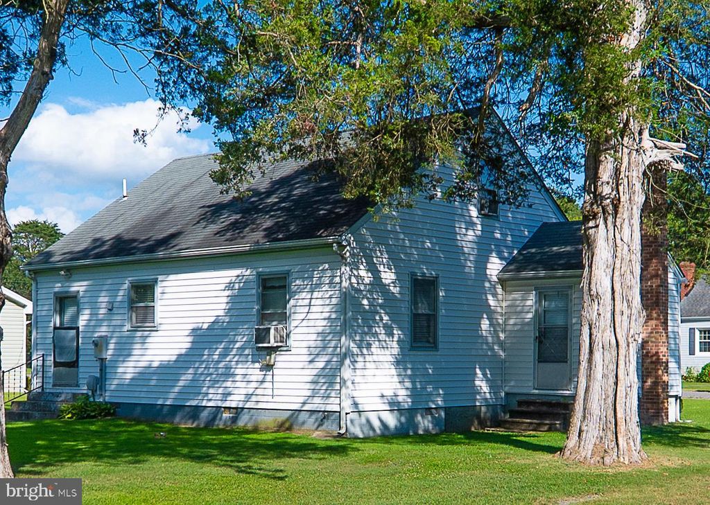 17272 BLATT AVE, Milford, VA 22514