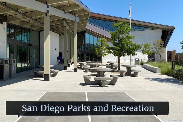 6012 Village Center Loop Rd 38, San Diego, CA 92130