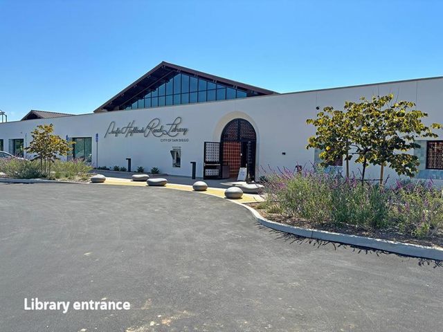 6012 Village Center Loop Rd 38, San Diego, CA 92130