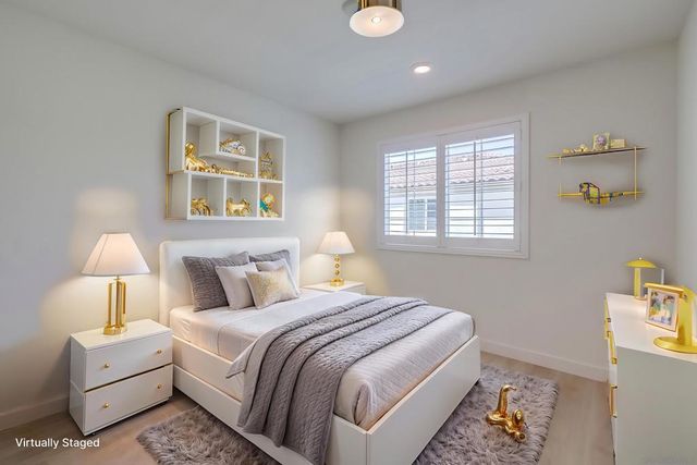 6012 Village Center Loop Rd 38, San Diego, CA 92130