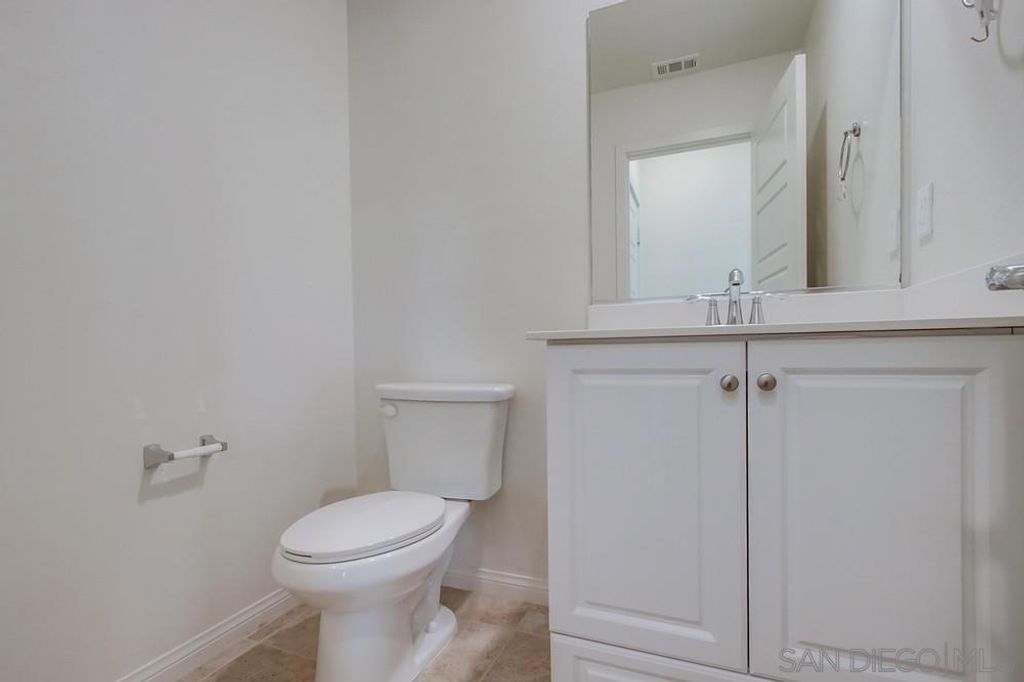 Image 18 of property listing at 6012 Village Center Loop Rd 38, San Diego, CA 92130