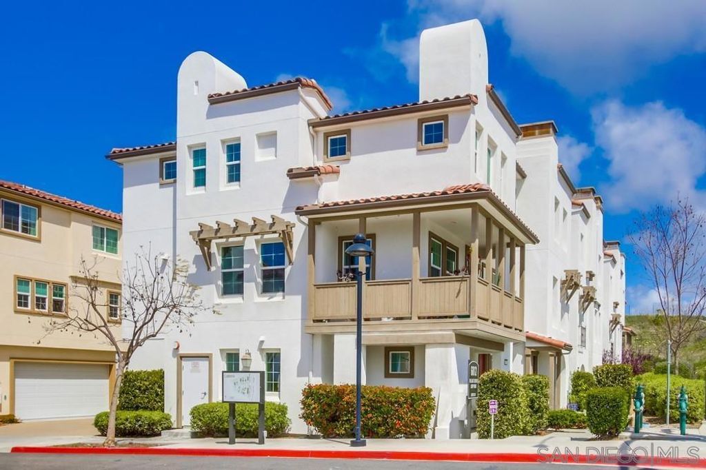 Image 26 of property listing at 6012 Village Center Loop Rd 38, San Diego, CA 92130