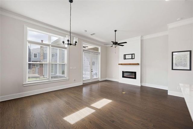 109 Village Green Avenue, Woodstock, GA 30189