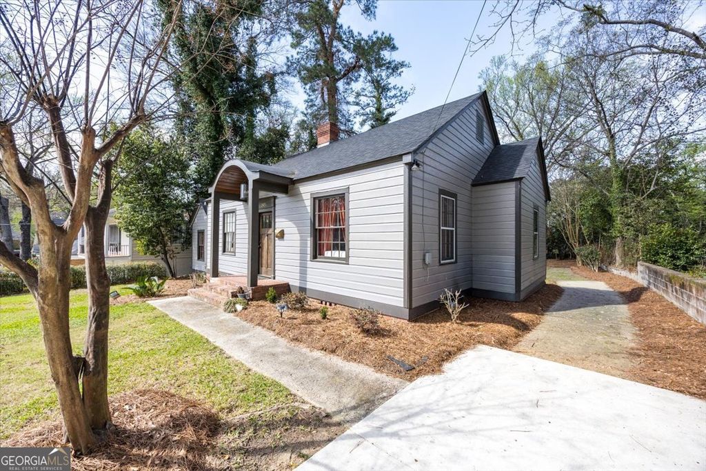 2485 Carlton Way, Macon, GA 31204