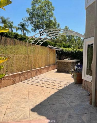 24614 Calle Ardilla, Calabasas, CA 91302