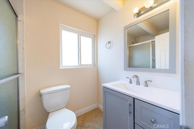 835 Raintree Place, Vista, CA 92084