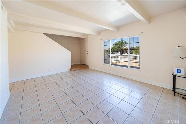 835 Raintree Place, Vista, CA 92084