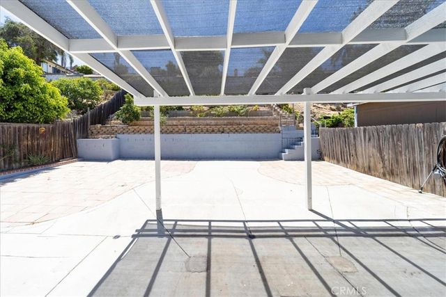 835 Raintree Place, Vista, CA 92084