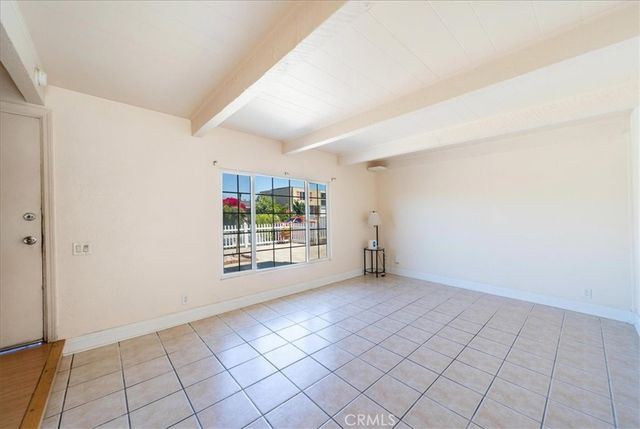 835 Raintree Place, Vista, CA 92084