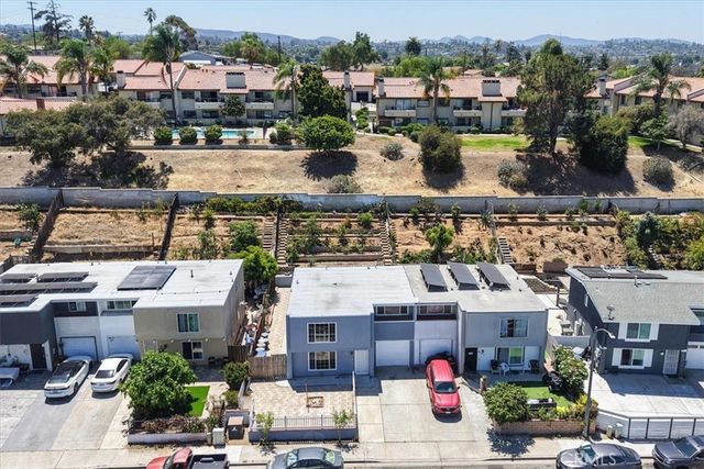 835 Raintree Place, Vista, CA 92084