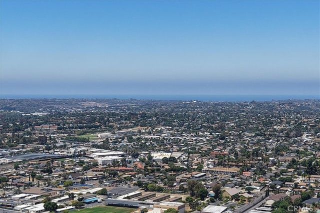 835 Raintree Place, Vista, CA 92084