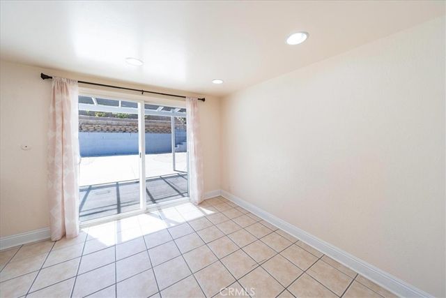 835 Raintree Place, Vista, CA 92084