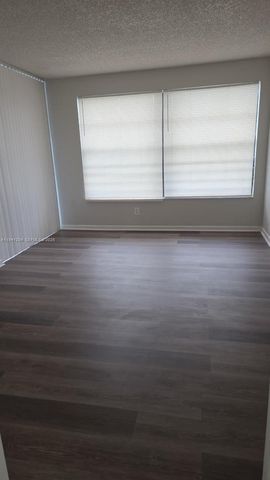 202 Lake Pointe Drive 204, Oakland Park, FL 33309