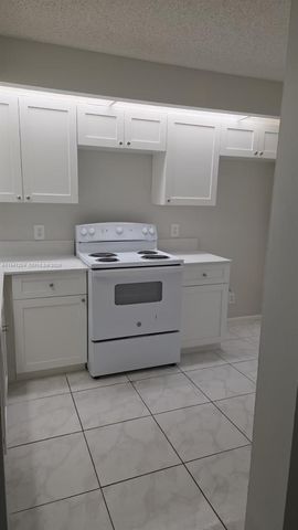 202 Lake Pointe Drive 204, Oakland Park, FL 33309