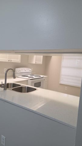202 Lake Pointe Drive 204, Oakland Park, FL 33309