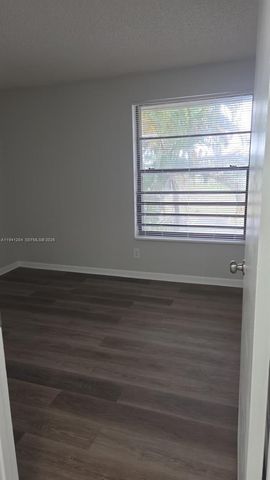 202 Lake Pointe Drive 204, Oakland Park, FL 33309
