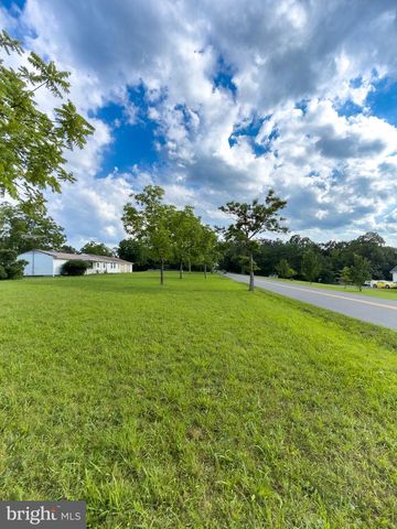 11101 WINCHESTER GRADE RD, Berkeley Springs, WV 25411