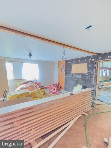 11101 WINCHESTER GRADE RD, Berkeley Springs, WV 25411