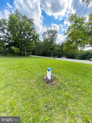 11101 WINCHESTER GRADE RD, Berkeley Springs, WV 25411