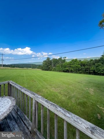 11101 WINCHESTER GRADE RD, Berkeley Springs, WV 25411