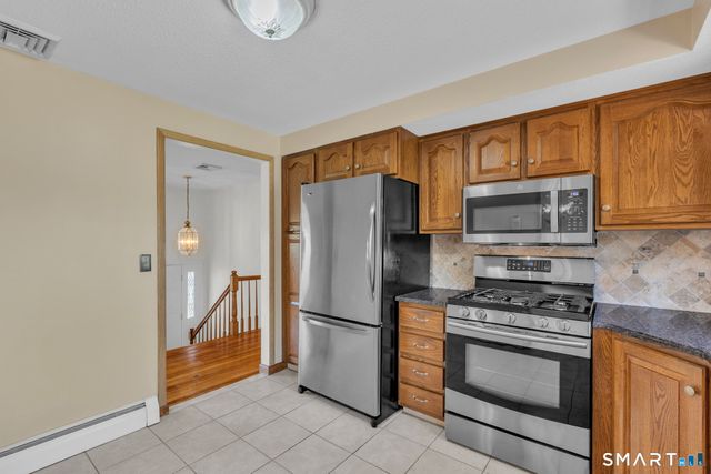 35 Puritan Lane, Newington, CT 06111