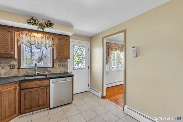 35 Puritan Lane, Newington, CT 06111