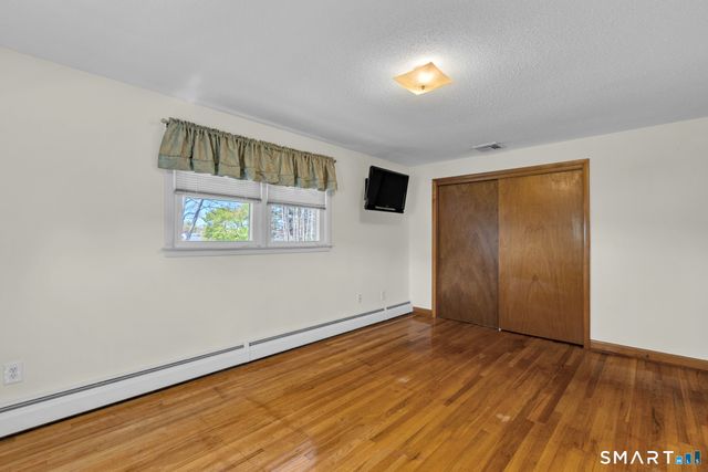 35 Puritan Lane, Newington, CT 06111