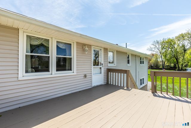 35 Puritan Lane, Newington, CT 06111