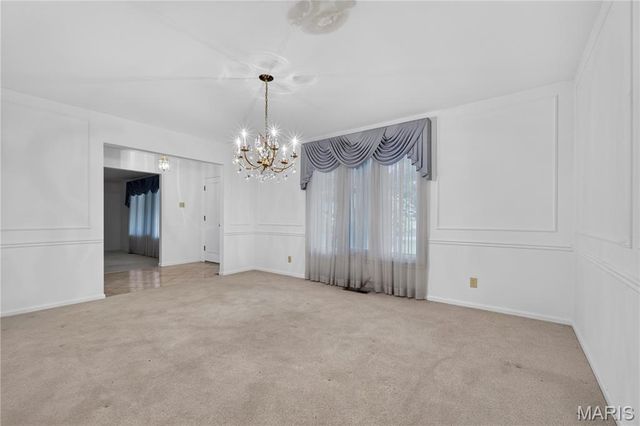 12470 Villa Hill Lane, Creve Coeur, MO 63141