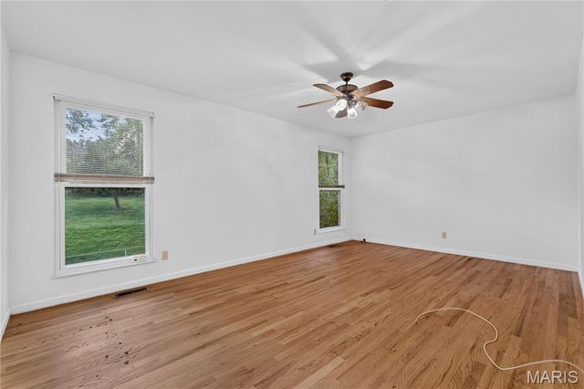 12470 Villa Hill Lane, Creve Coeur, MO 63141