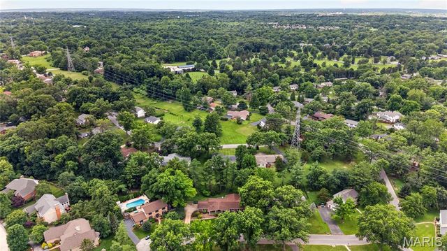 12470 Villa Hill Lane, Creve Coeur, MO 63141