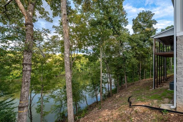 300 Chandler Rd, Doyle, TN 38559