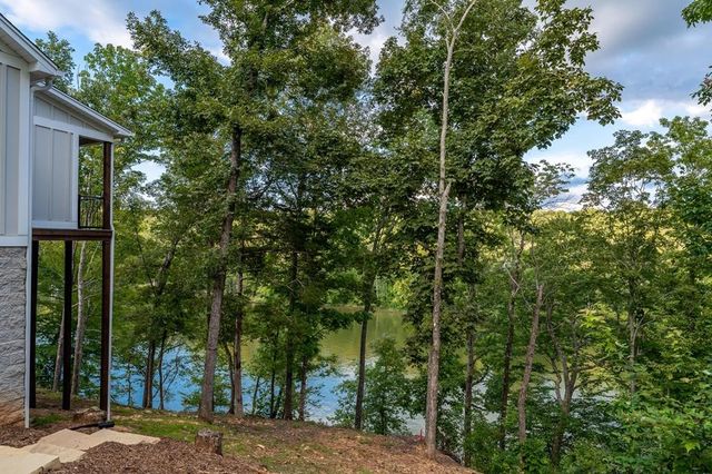 300 Chandler Rd, Doyle, TN 38559