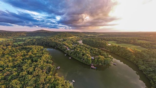 300 Chandler Rd, Doyle, TN 38559