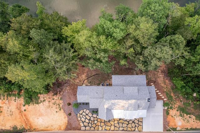 300 Chandler Rd, Doyle, TN 38559