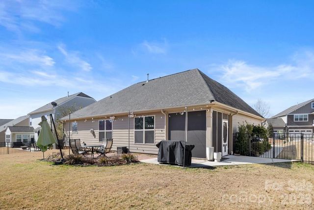 4042 Highgate Lane, Lancaster, SC 29720