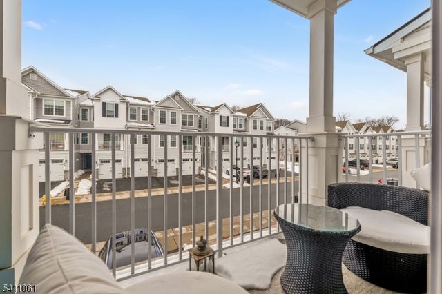 63 Aspen Dr, Cedar Grove Twp., NJ 07009