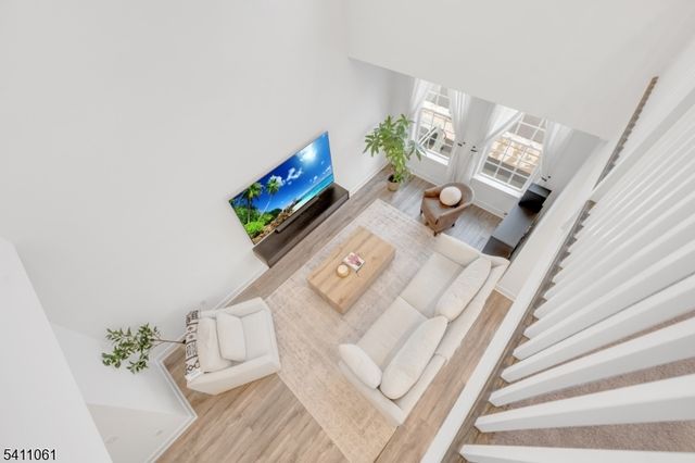 63 Aspen Dr, Cedar Grove Twp., NJ 07009