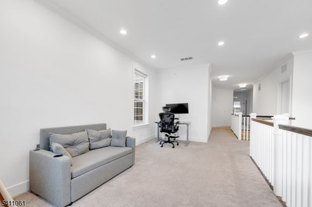 63 Aspen Dr, Cedar Grove Twp., NJ 07009