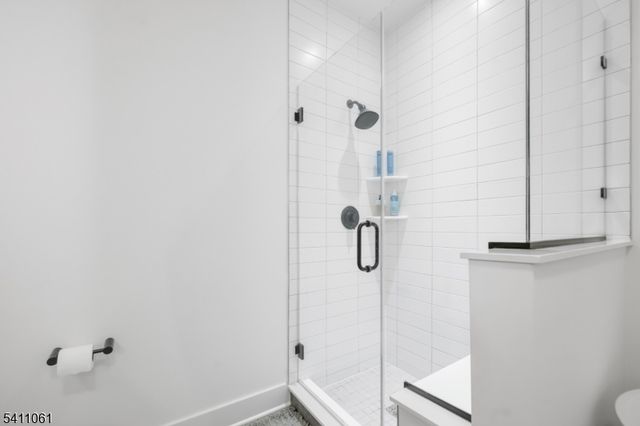 63 Aspen Dr, Cedar Grove Twp., NJ 07009