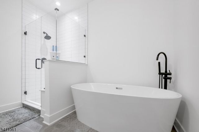 63 Aspen Dr, Cedar Grove Twp., NJ 07009