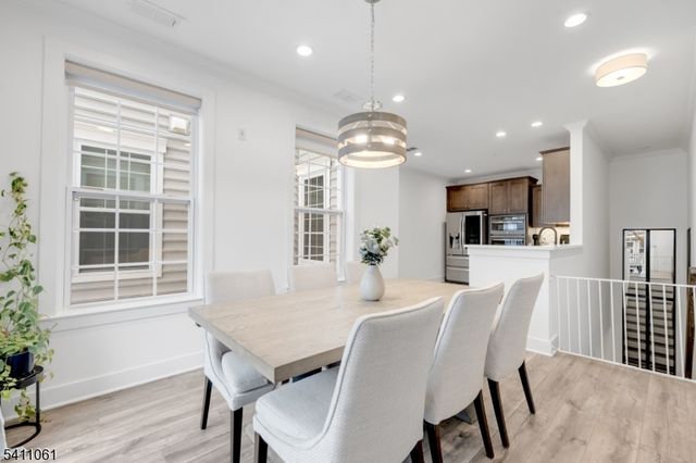 63 Aspen Dr, Cedar Grove Twp., NJ 07009