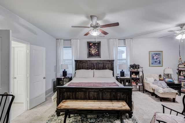 2817 Stallion Trail Way, Aubrey, TX 76227