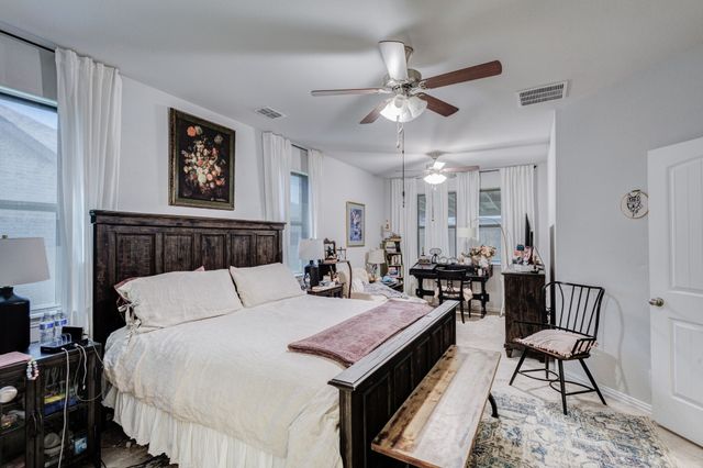 2817 Stallion Trail Way, Aubrey, TX 76227