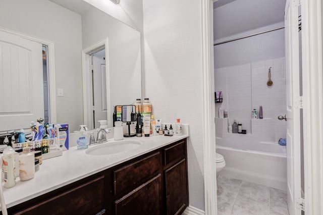 2817 Stallion Trail Way, Aubrey, TX 76227