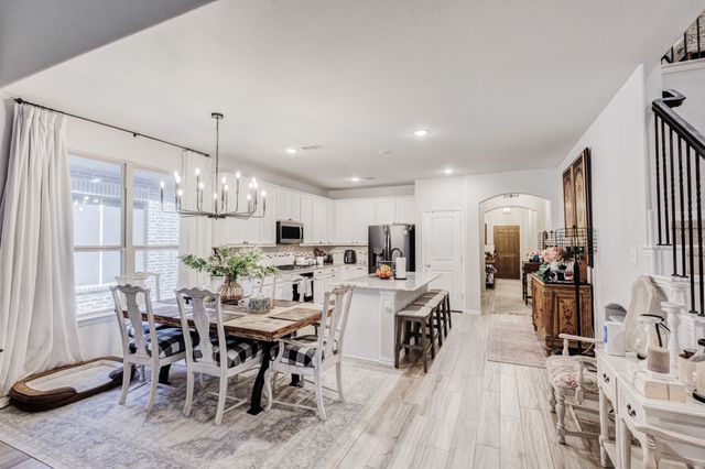 2817 Stallion Trail Way, Aubrey, TX 76227