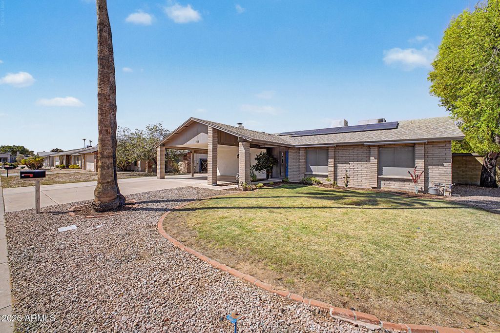 2816 W VILLA MARIA Drive, Phoenix, AZ 85053 — exterior