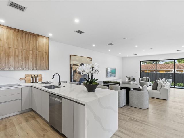 2732 SW 31st Avenue, Miami, FL 33133