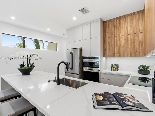 2732 SW 31st Avenue, Miami, FL 33133